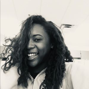 Meet your Posher, Ava